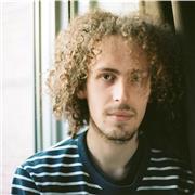 Étudiant en musiques actuelles donne cours de basse et guitare de niveau débutant à intermédiaire